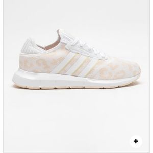 Adidas Swift Run Cheetah Print Tennis Shoes
